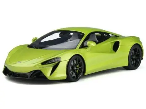 McLaren Artura Green 1