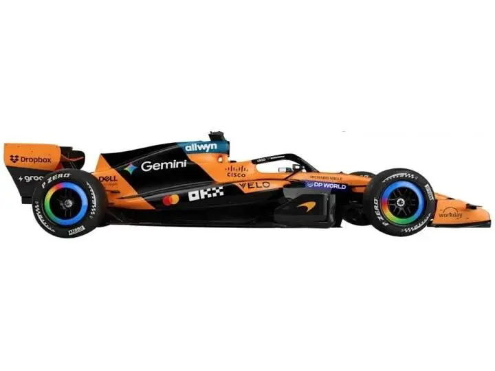 McLaren MCL40 F1 2026 #1 Lando Norris w/Helmet 1