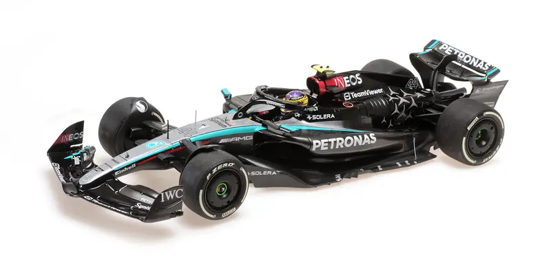 Mercedes - F1 W15 n°44 (2024) 1