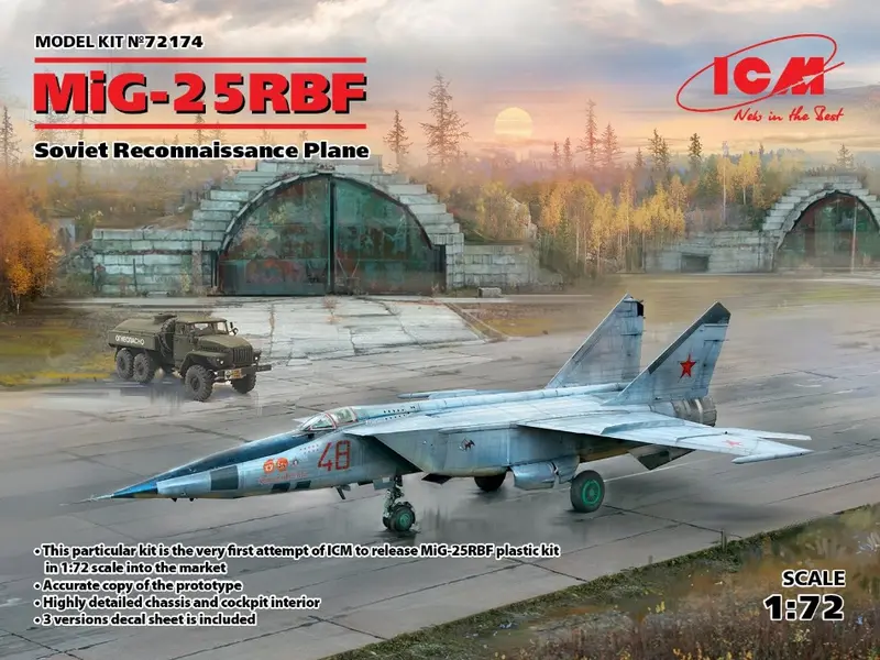 MIG-25 RBF SOVIET RECONNAISSANCE PLANE KIT 1