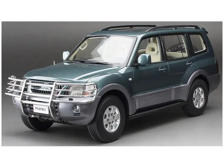Mitsubishi Pajero V73 Green Metallic (New Tooling) Limited Edition 300pcs 1