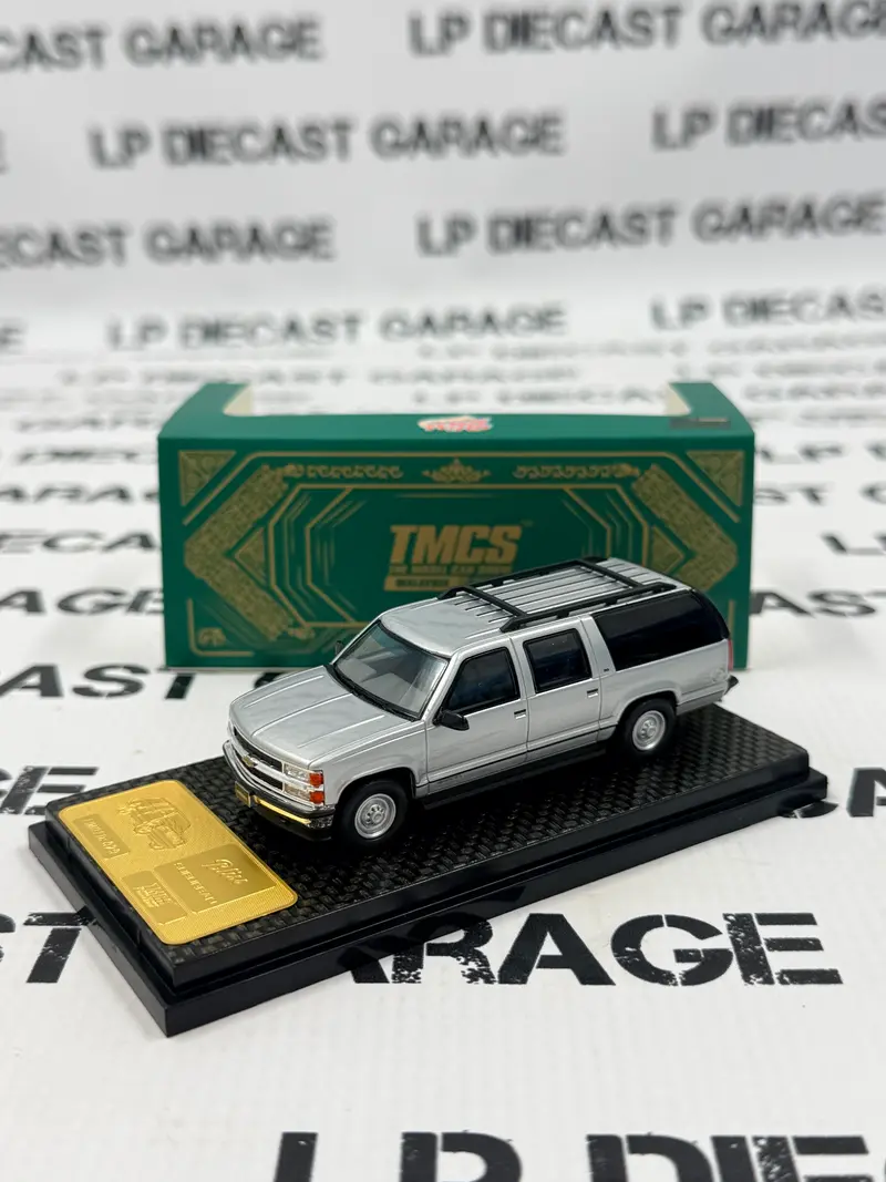 MODEL TRUCK 1998 Chevrolet Suburban Silver SUV 1