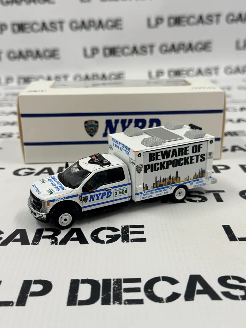 MODEL TRUCK Ford F-550 New York Police Crime Stoppers 1