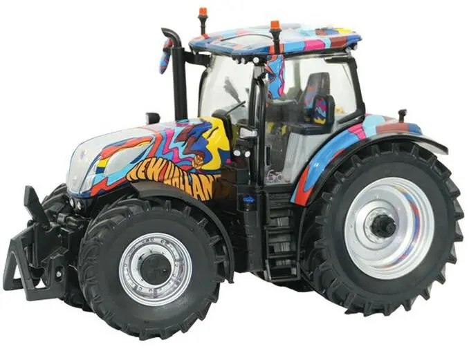 New Holland T7.300 Tractor 60th Anniversary Limited Edition 1