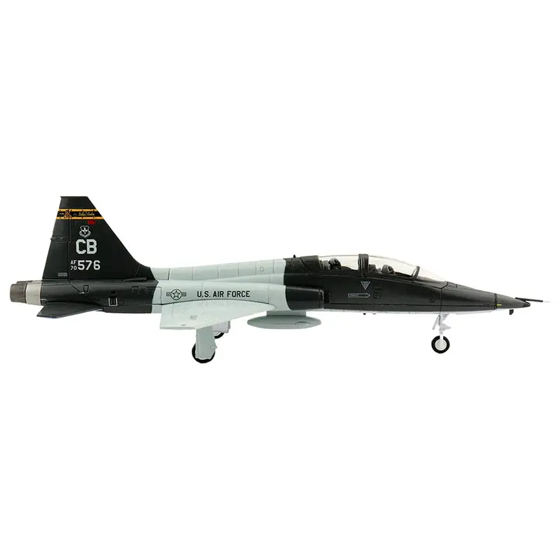 Northrop T-38C Talon Aircraft "50th FTS Strikin' Snakes Columbus AFB" (2009) United States Air Force "Air Power Series" 1/72 Diecast Model by Hobby Master