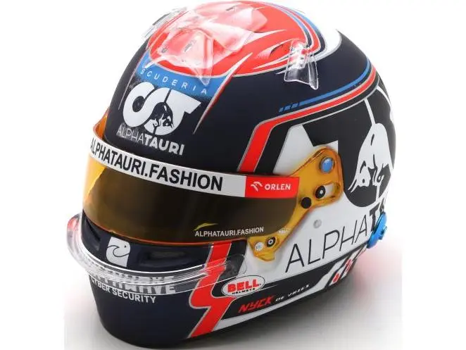 Nyck de Vries F1 2023 Helmet 1