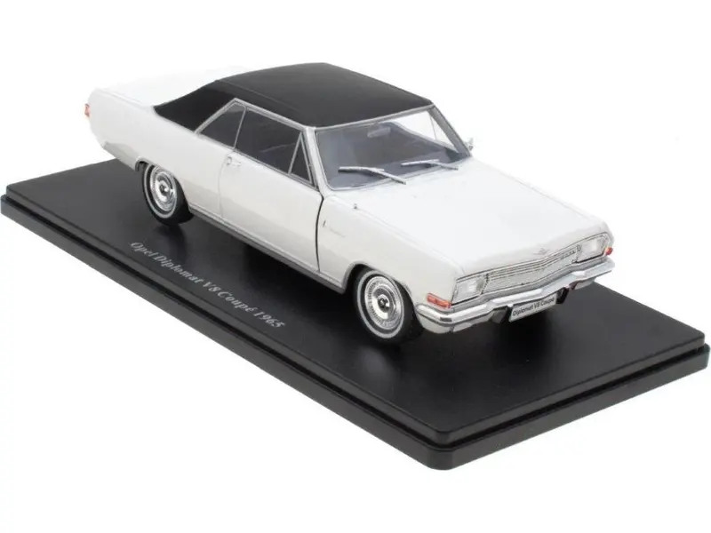Opel Diplomat V8 Coupe 1965 White 1