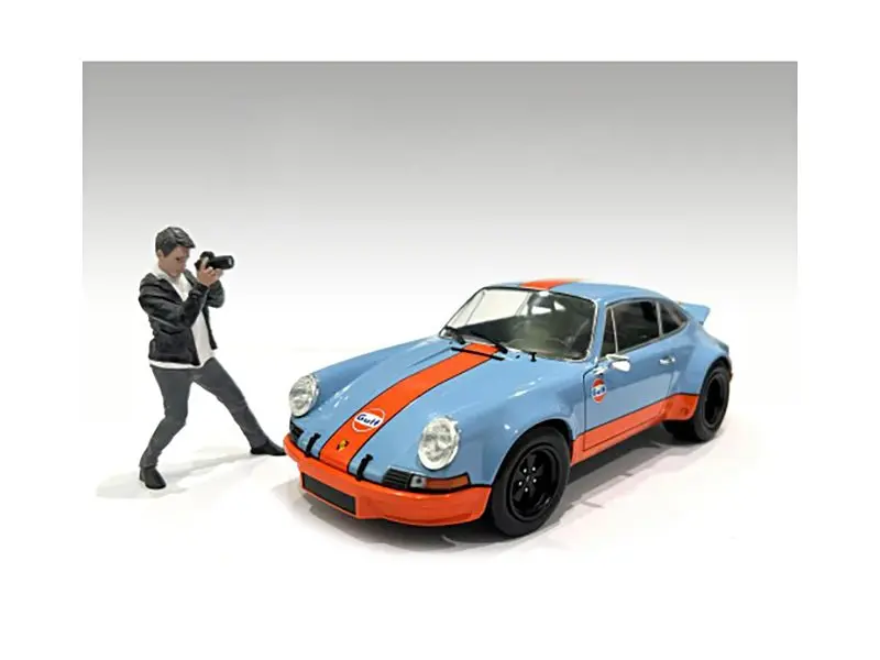 "Photographers" Figure #6 for 1/24 Scale Models by American Diorama