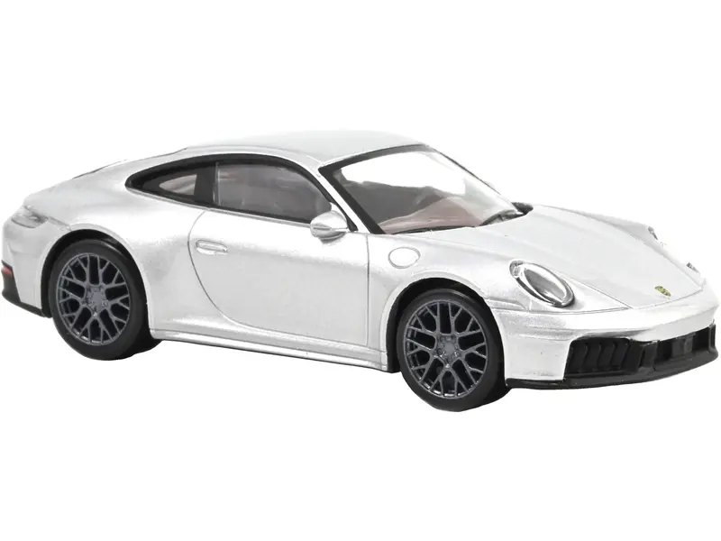 Porsche 911 GTS Polar Silver Metallic 2024 1