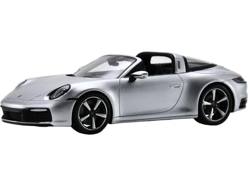 Porsche 911 Targa 4S (992) GT Silver 1