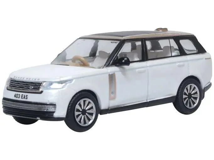 Range Rover L460 LWB SV Ice White and Cointhian Bronze 1