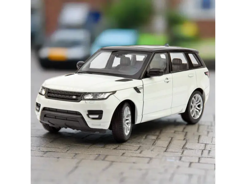 Range Rover Sport white 1