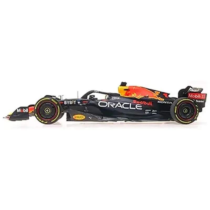 Red Bull Racing RB18 #1 Max Verstappen "Oracle" Winner F1 Formula One "Abu Dhabi GP" (2022) with Driver Limited Edition to 432 pieces Worldwide 1/18 Diecast Model Car by Minichamps