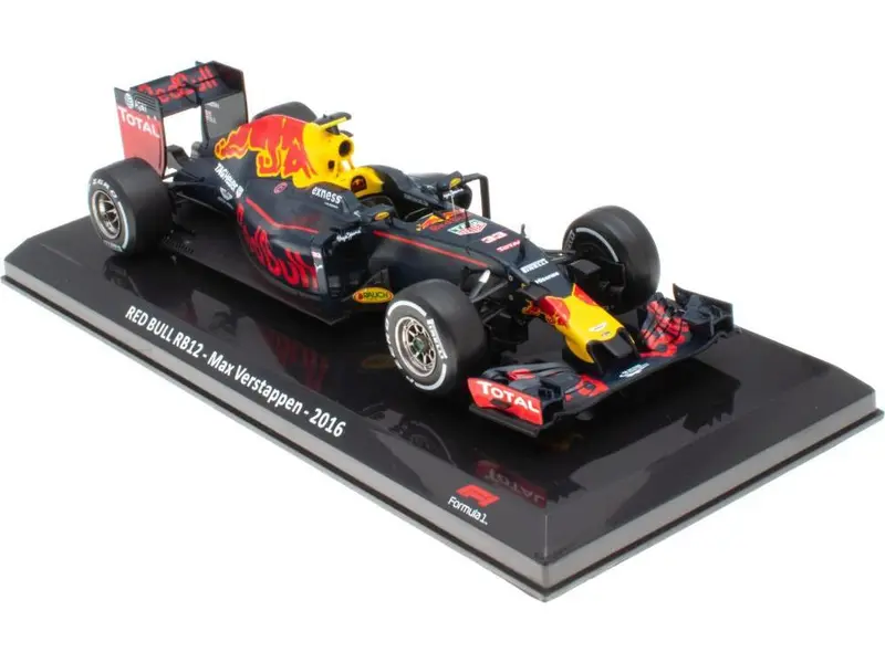 Red Bull RB12 Max Verstappen F1 2016 1