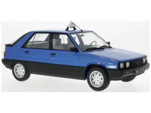 Renault 11 GTL Blue 1985 Taxi (Before being cut in half) 1