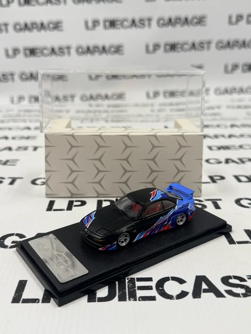 RHINO MODELS BMW 850CSi E31 Black & Blue 1