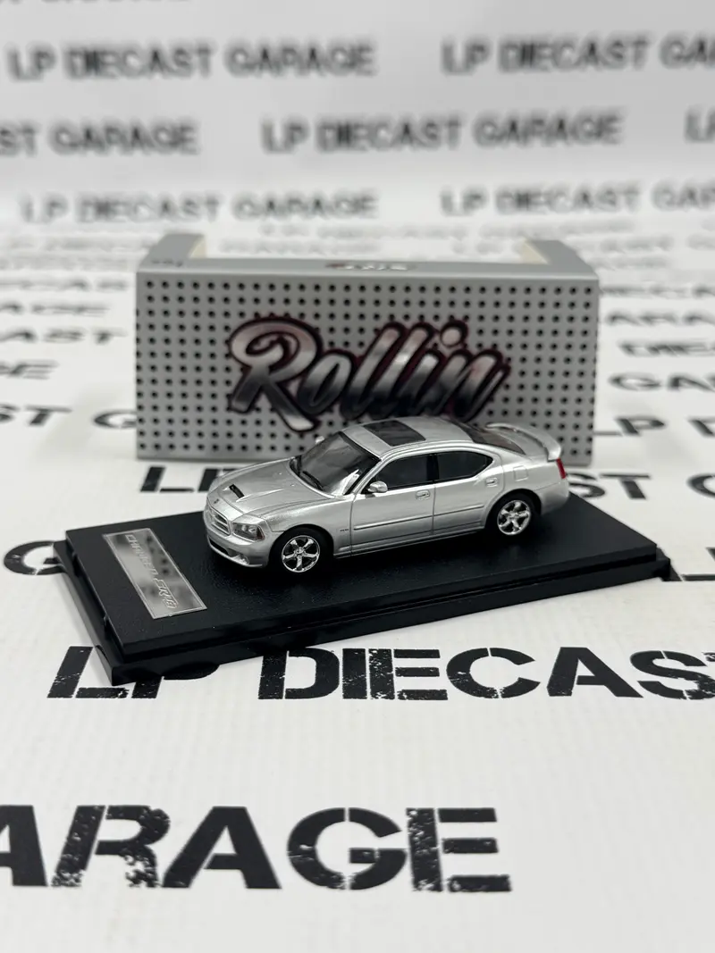 ROLLIN 2008 Dodge Charger SRT8 Silver Sedan 1
