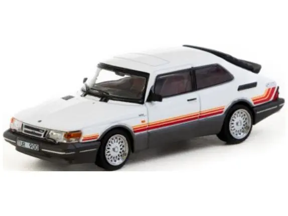 Saab 900 Turbo White w/Decoration 1