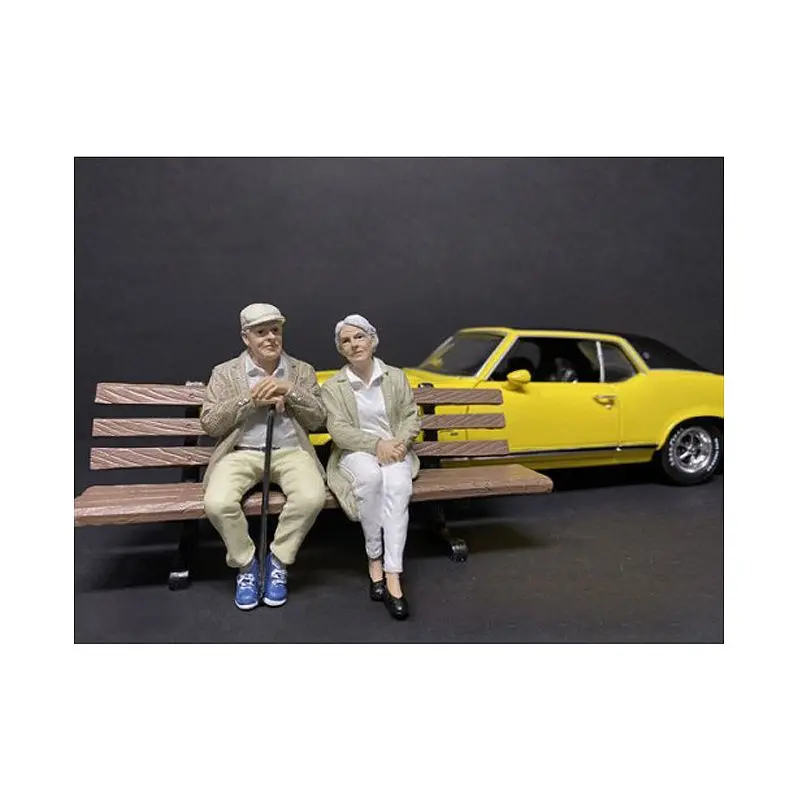 Sitting Old Couple 2 piece Figurine Set for 1/24 Scale Models by American Diorama