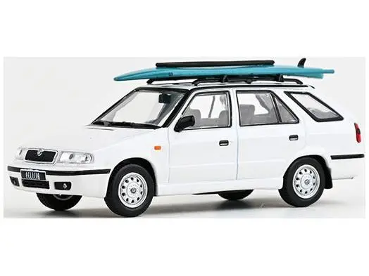 Skoda Felicia FL Estate 1998 White Candy w/Surfboard 1