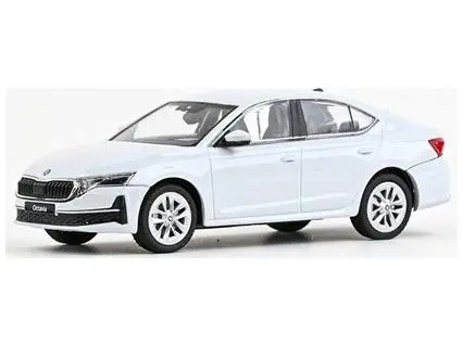 Skoda Octavia IV FL 2024 Moon White Metallic 1
