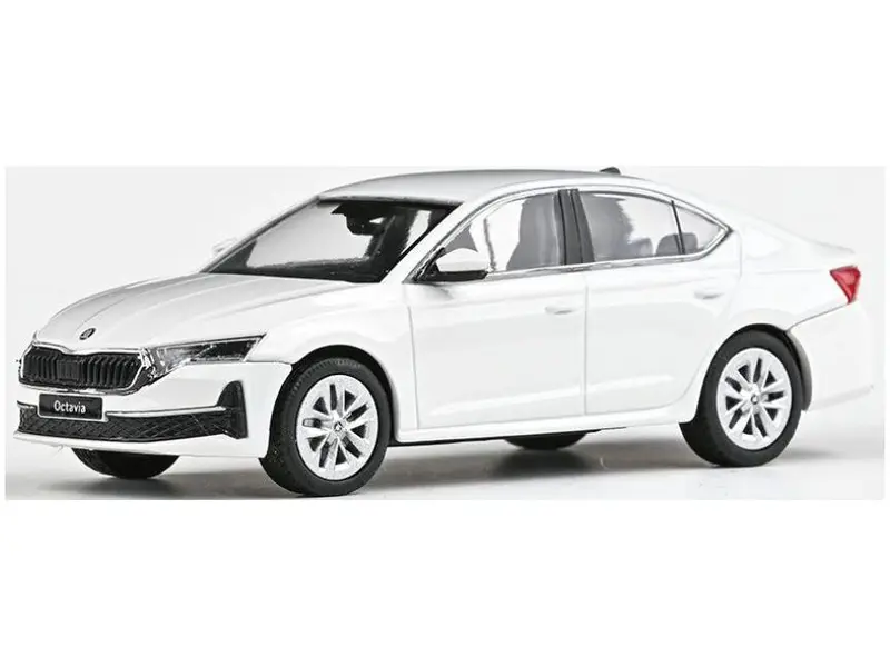 Skoda Octavia IV FL 2024 White Candy 1