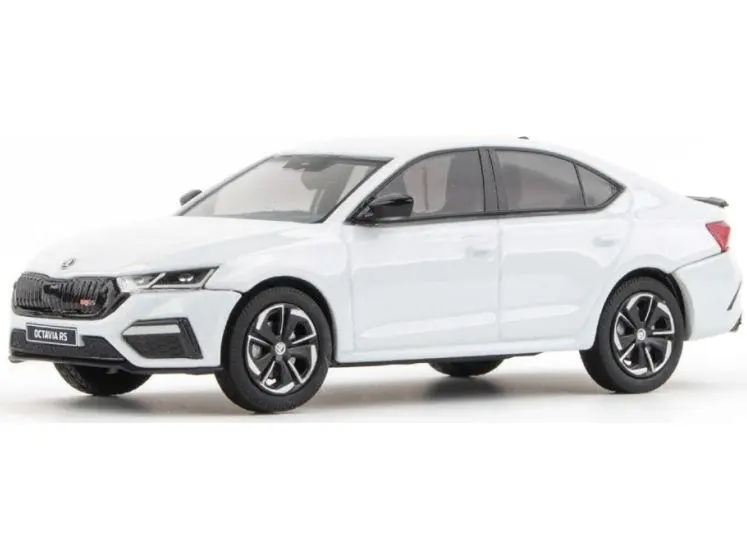 Skoda Octavia IV RS 2020 Moon White Metallic 1