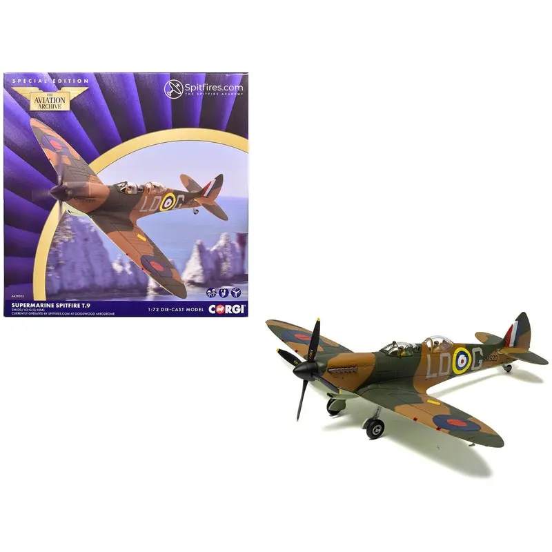 Supermarine Spitfire T.9 Aircraft "SM520 Spitfires.com Goodwood Aerodrome" British Royal Air Force "The Aviation Archive" Series 1/72 Diecast Model by Corgi