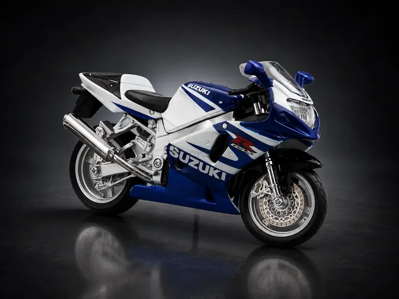 Suzuki GSX-R750 blue/white 1