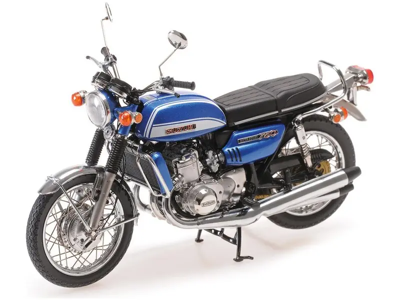 Suzuki GT750 Diecast Model 1972 Blue Metallic 1