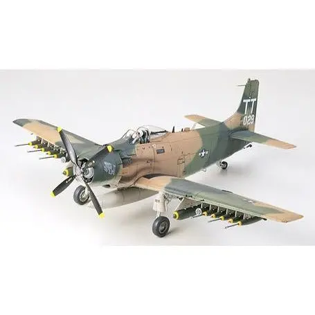 Tamiya 1/48 Douglas A1J Skyraider USAF