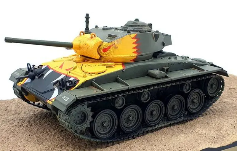 TANK M24 1945 US CHAFFEE MEDIUM COMPANY D.36 1