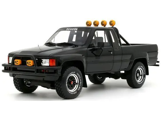 Toyota Hilux SR5 Glossy Black 202 1985 1