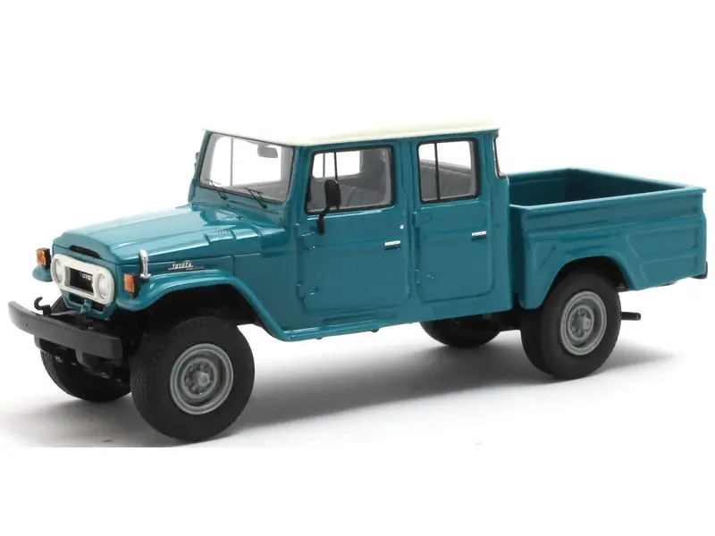 Toyota HJ45 Landcruiser Crew Cab Green 1