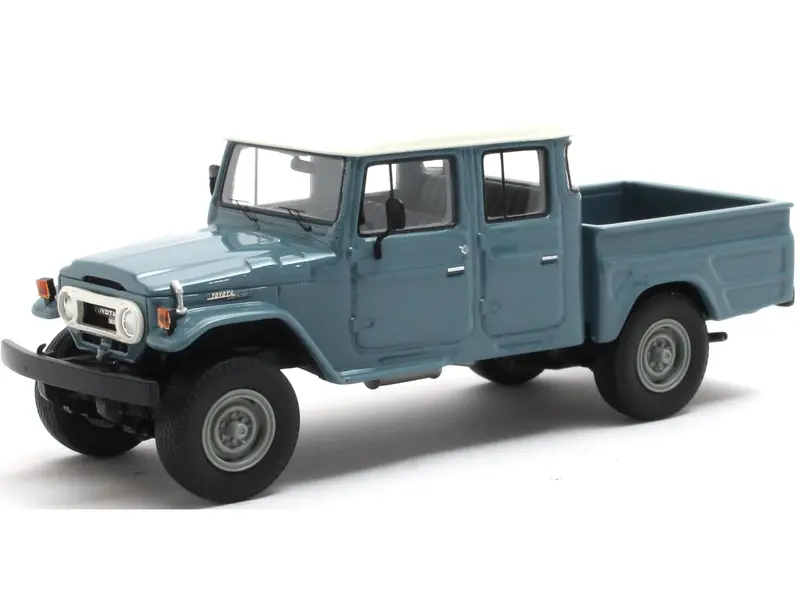 Toyota HJ45 Landcruiser Crew Cab Grey 1
