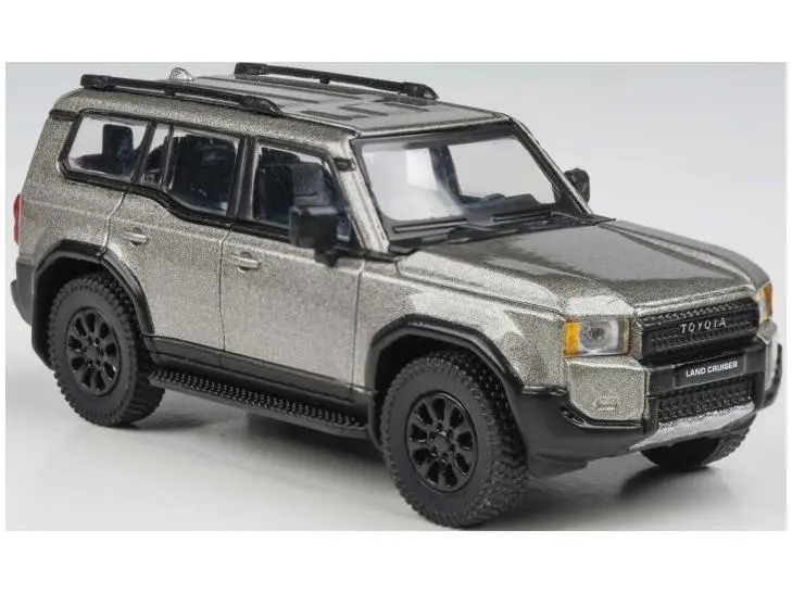Toyota Land Cruiser 250 Meteor Silver 2024 1