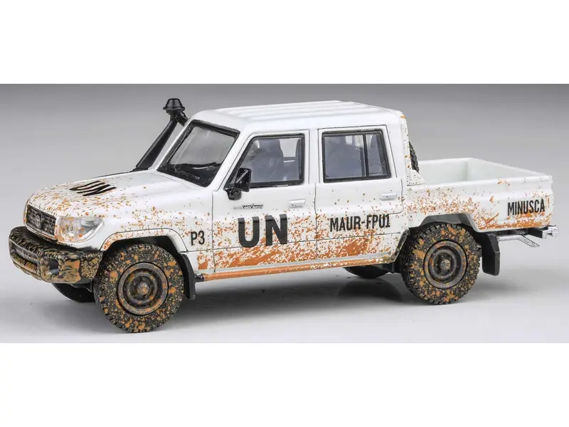 Toyota Land Cruiser LC79 UN Minusca Off Road Effect 2014 (LHD) 1