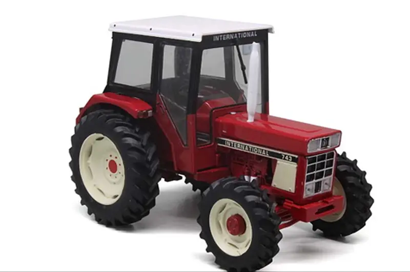 TRATTORE CASE IH 743 4x4 1
