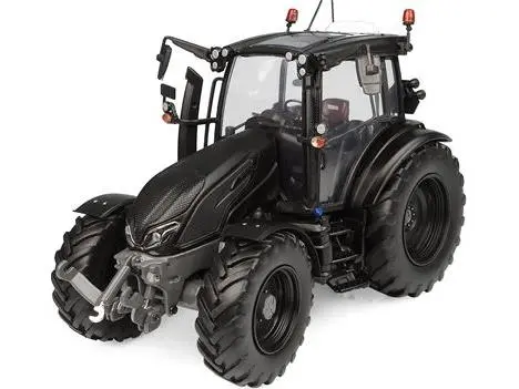 Valtra G135 Tractor Matt Black 1