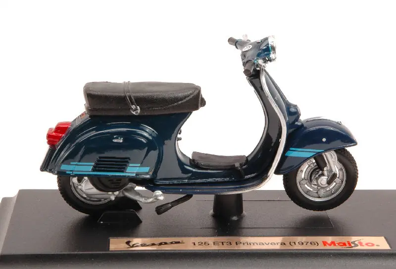 VESPA 125 ET3 PRIMAVERA 1976 BLUE 1