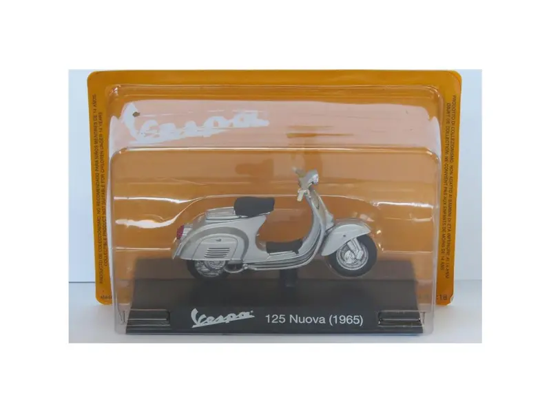 Vespa 125 Nuova 1965 silver 1