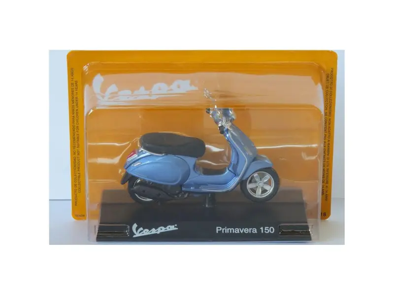 Vespa Primavera 2014 blue 1