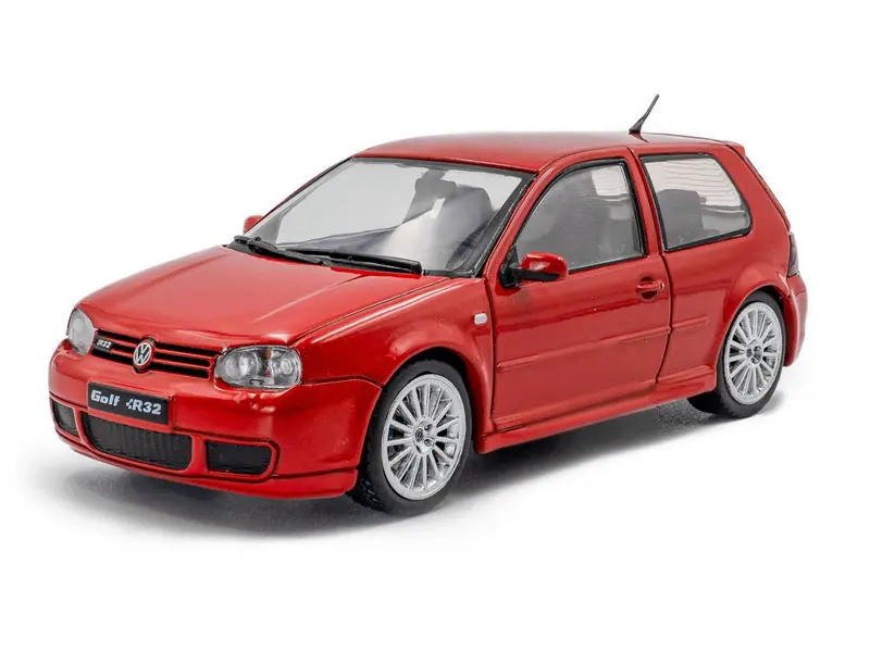 Volkswagen Golf Mk4 R32 2003 Toronto Red 1