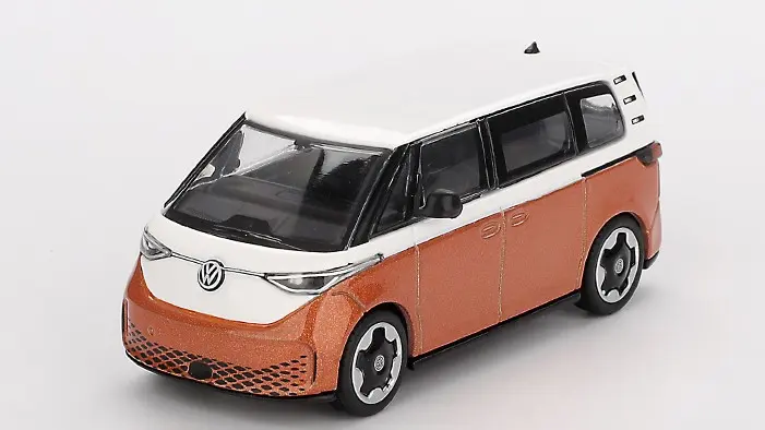 VOLKSWAGEN ID.BUZZ CARAVELLE CANDY WHITE/ENERGETIC ORANGE 2024 1