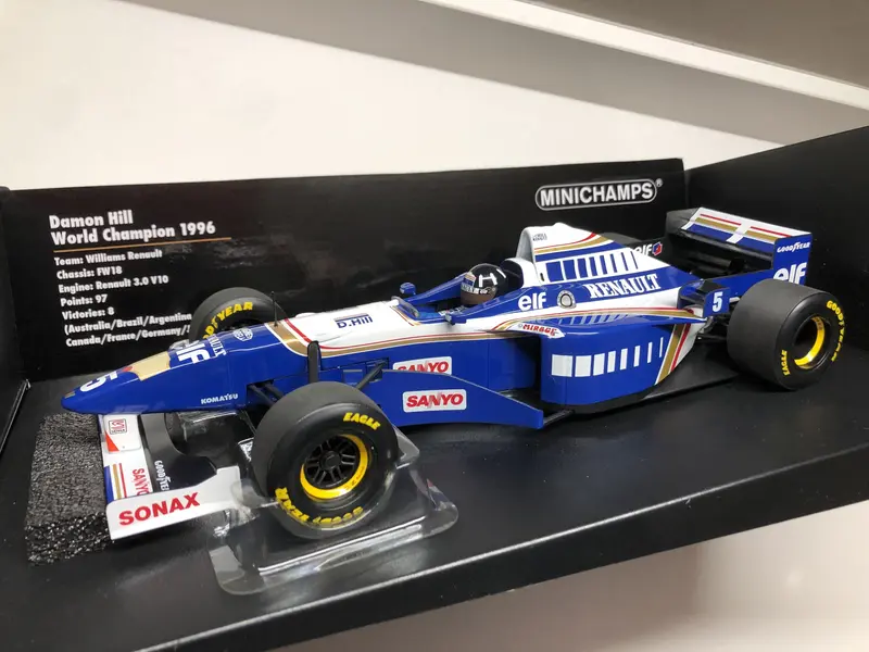 Williams FW18 1