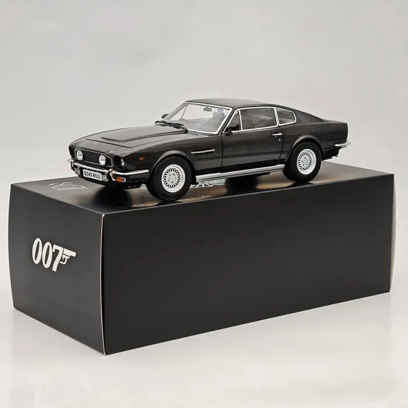 XiaoGuang 1/18 V8 007 Movie Edition Metal Diecast Model Car Collection Gift
