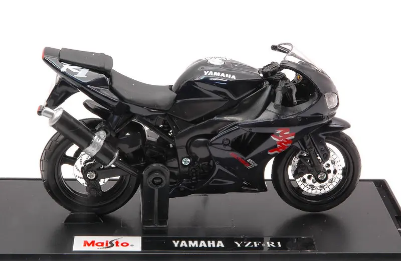YAMAHA YZF-R1 BLACK 1