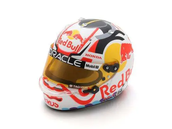 Yuki Tsunoda F1 Japanese GP 2025 Helmet 1